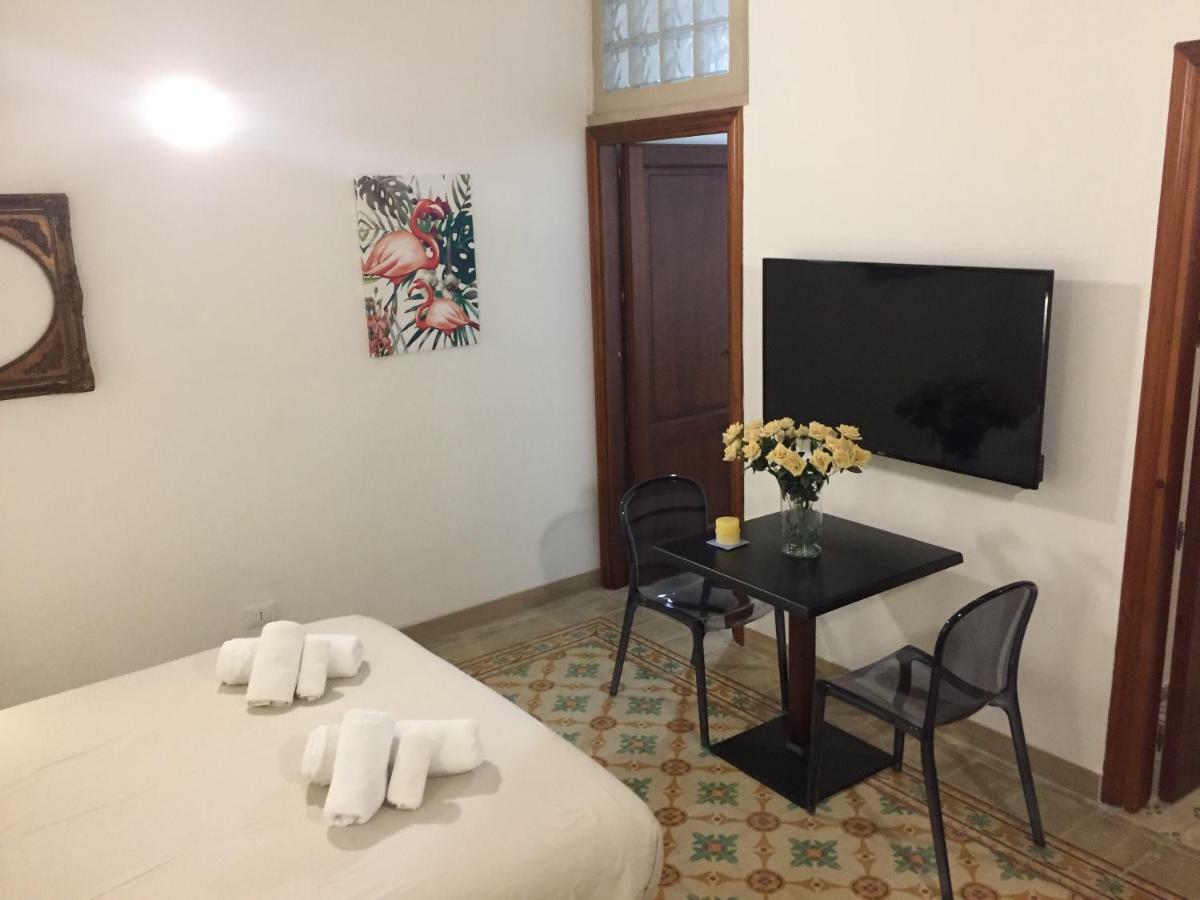 Al Civico 9 Appartement Trapani Buitenkant foto