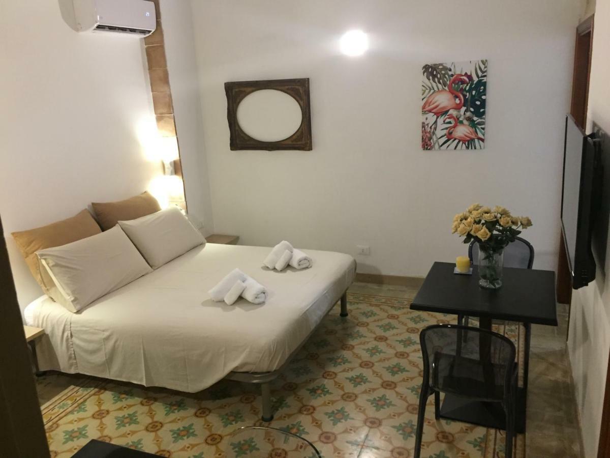 Al Civico 9 Appartement Trapani Buitenkant foto