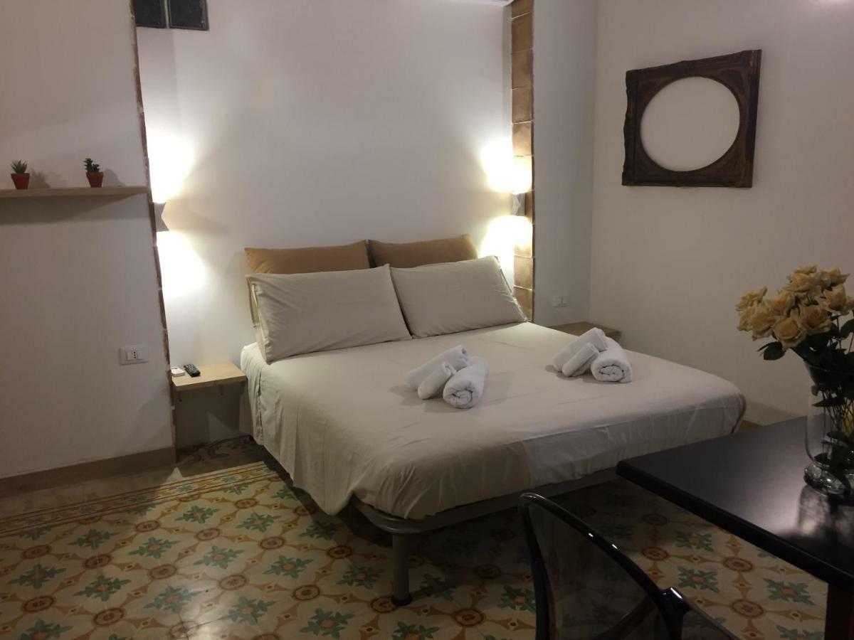 Al Civico 9 Appartement Trapani Buitenkant foto